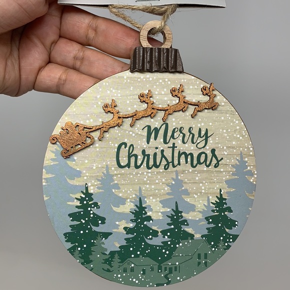 OEMC Other - 5” round Merry Christmas tree ornament Santa Claus on sleigh with reindeer new
